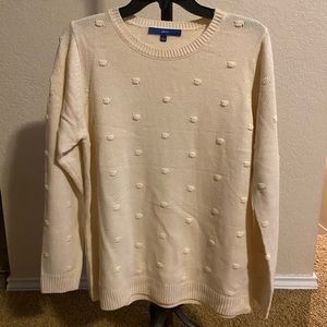 Apt. 9, Cream Sweater. Size Large 💫